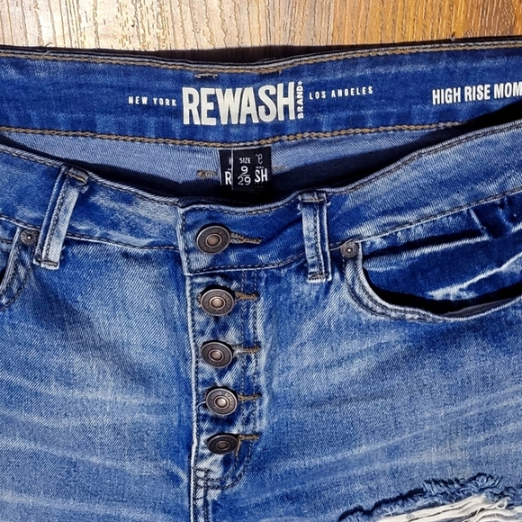 High Rise Mom Jeans Size 9/29 Distressed Blue Denim Re-wash A19 - Picture 4 of 9